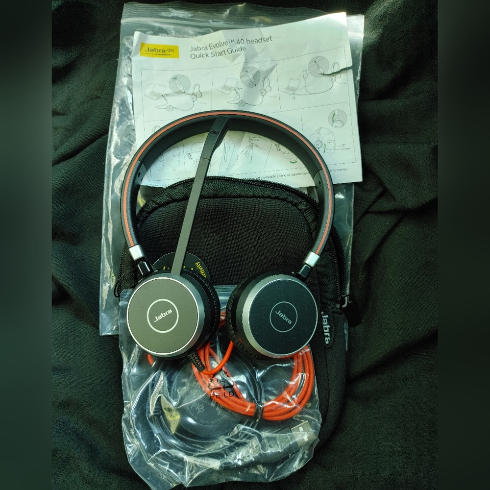 Jabra Evolve 40 Professional Wired Headset, Stereo, UC-Optimized 